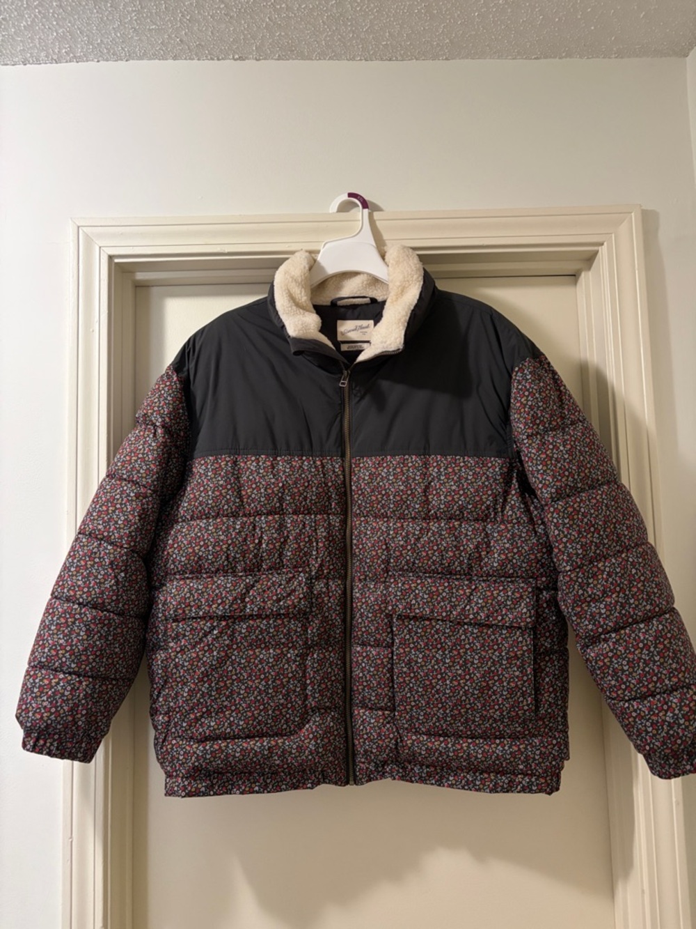 Universal Thread Black and Floral Puff Jacket with Cream Sherpa Collar